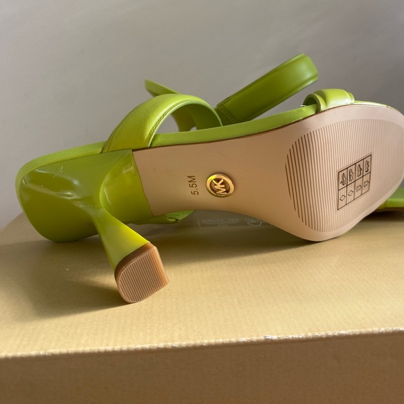 Michael Kors Womens Clara Mule Sandals Heels Limeade Size 5.5 - Picture 5 of 8